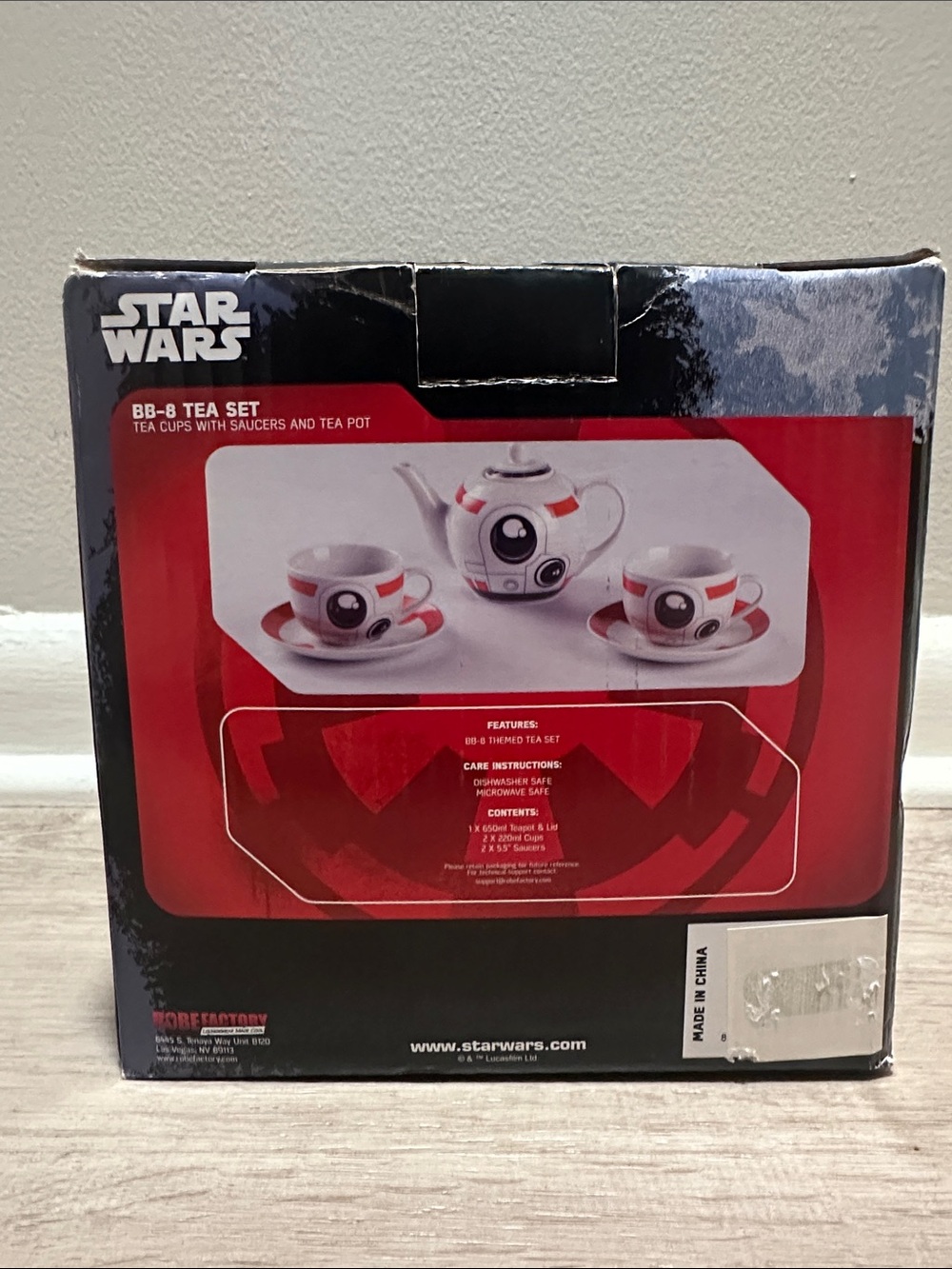 Star Wars BB-8 Ceramic Tea Set — White and Orange Accent